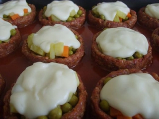 Köfte Çanağında Patates Püresi Tarifi ve Malzemeleri